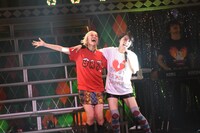 「ベイビーレイズJAPAN電撃の雷舞！2015～史上最“熱”！ちょっと遅めのクリスマス大作戦～」の様子。