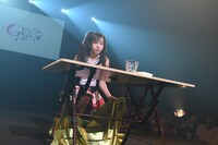 テーブルクロス引きを成功させたののこ。