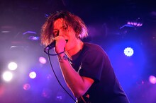 1月4日に東京・渋谷CLUB QUATTROで行われた「Re:birth of INKT TOUR2015-2016」ファイナル公演の様子。（撮影：小川舞）