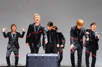 「SUPER FICTION casts SKY-HI」のパフォーマンスの様子。