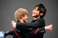 和田颯とSKY-HI。