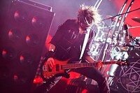 REITA（B）（提供：ソニー・ミュージックレコーズ）