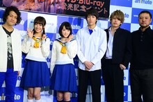 左から祁答院慎、前田希美、生駒里奈、池岡亮介、JUN（BEE SHUFFLE）、山田雅史監督。