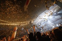 Fear, and Loathing in Las Vegas「"Feeling of Unity" Release Tour FINAL ONE MAN SHOW@Budokan」の様子。（撮影：小野雄司）