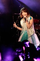 飯田里穂（Photo by Lisa Kozai）