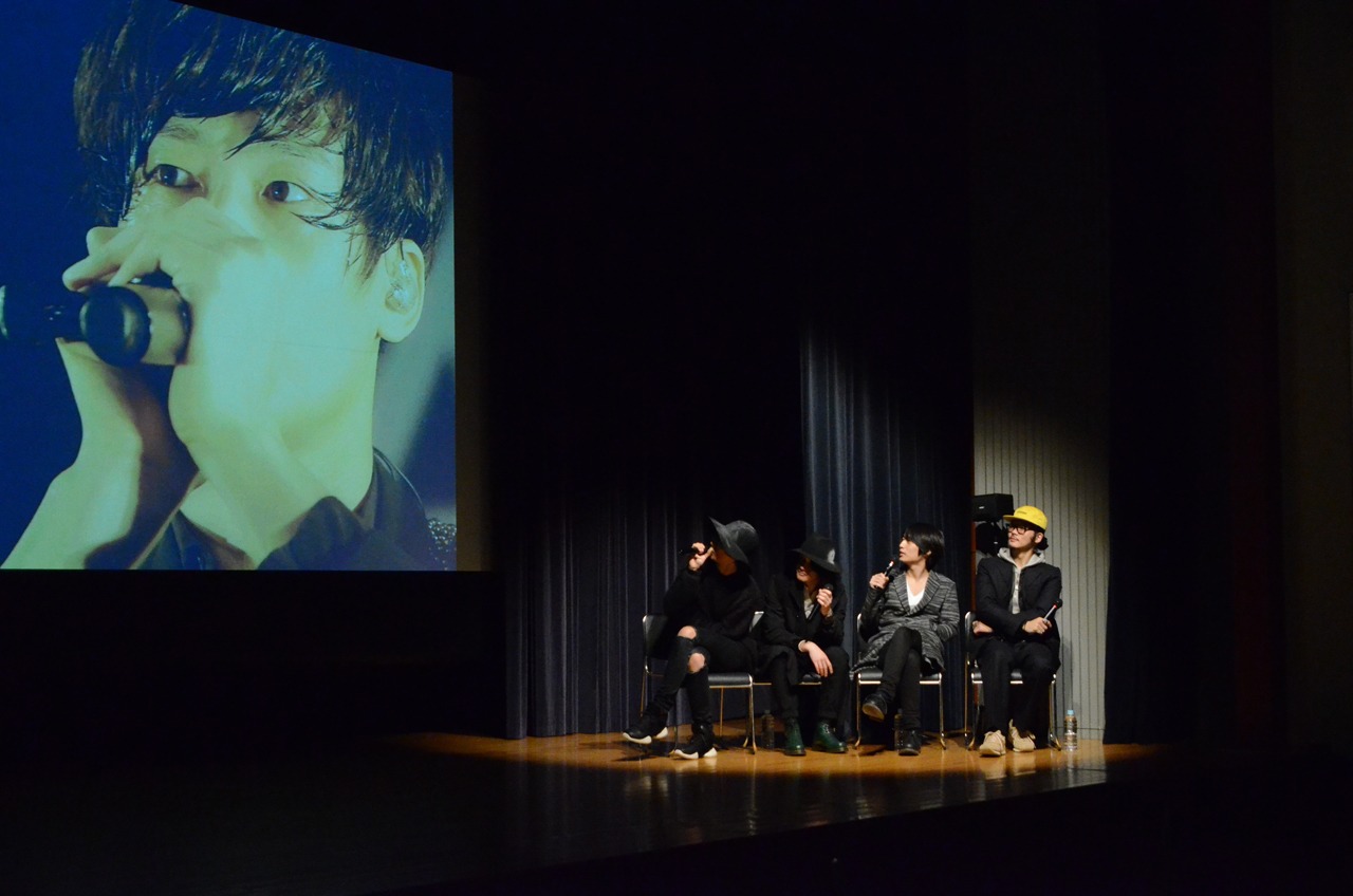 [Alexandros]「[Alexandros]『Girl A』発売記念スペシャルトークイベント」東京・新宿明治安田生命ホール公演の様子。