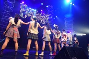 「PiiiiiiiN 愛ある青春ROCK NIGHT! 2ND ANNIVERSARY LIVE supported by TOKYO IDOL PROJECT」の様子。