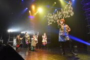「PiiiiiiiN 愛ある青春ROCK NIGHT! 2ND ANNIVERSARY LIVE supported by TOKYO IDOL PROJECT」の様子。