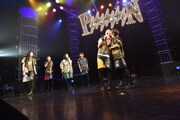 「PiiiiiiiN 愛ある青春ROCK NIGHT! 2ND ANNIVERSARY LIVE supported by TOKYO IDOL PROJECT」の様子。