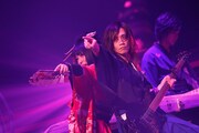 和楽器バンド「大新年会2016 日本武道館 -暁ノ宴-」の様子。（写真提供：エイベックス・ミュージック・クリエイティヴ）