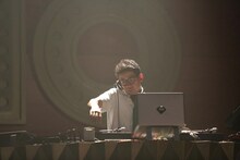 DJ FUMIYA（写真提供：ワーナーミュージック・ジャパン）