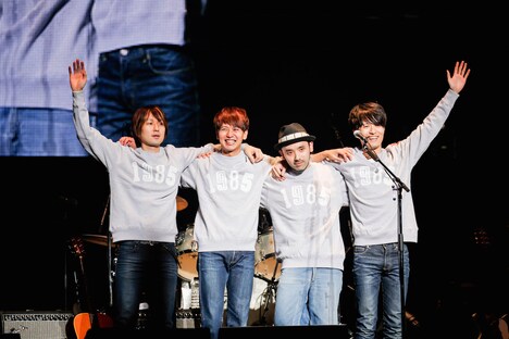 NICO Touches the Walls（撮影：上飯坂一）