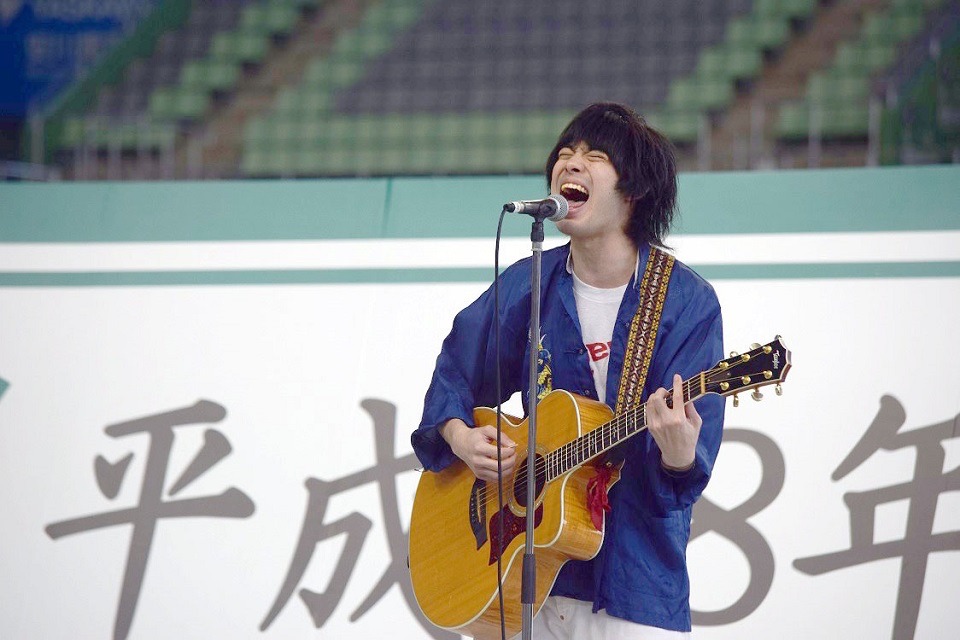 渡辺大知（Vo）（写真提供：ソニー・ミュージックレコーズ）