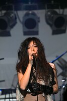 佐々木心音（Vo）（撮影：大島央照）