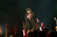 鈴木このみ「このまにあ!!! presents 新春このみーてぃんぐ2016」の様子。（写真提供：MAGES.）