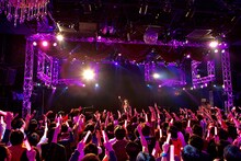 鈴木このみ「このまにあ!!! presents 新春このみーてぃんぐ2016」の様子。（写真提供：MAGES.）