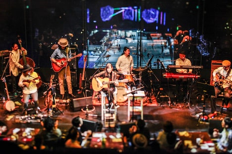 藤原さくら「morning bell」の様子。（撮影：西槇太一）