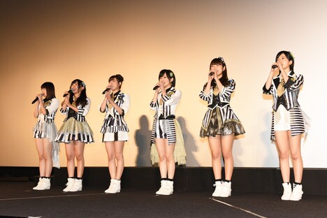 「道頓堀よ、泣かせてくれ! DOCUMENTARY of NMB48」舞台挨拶の様子。
