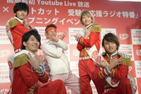 「KLAP」を披露したKSSの5人。