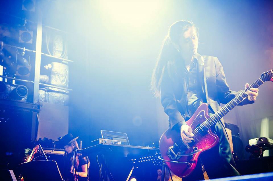 ワンマンライブ「NEWEST OLDER」の様子。（Photo by Remi Hasegawa）
