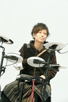 大輝（Dr）（写真提供：Sony Music Records）