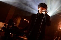 福永浩平（雨のパレード）（撮影：緒車寿一）