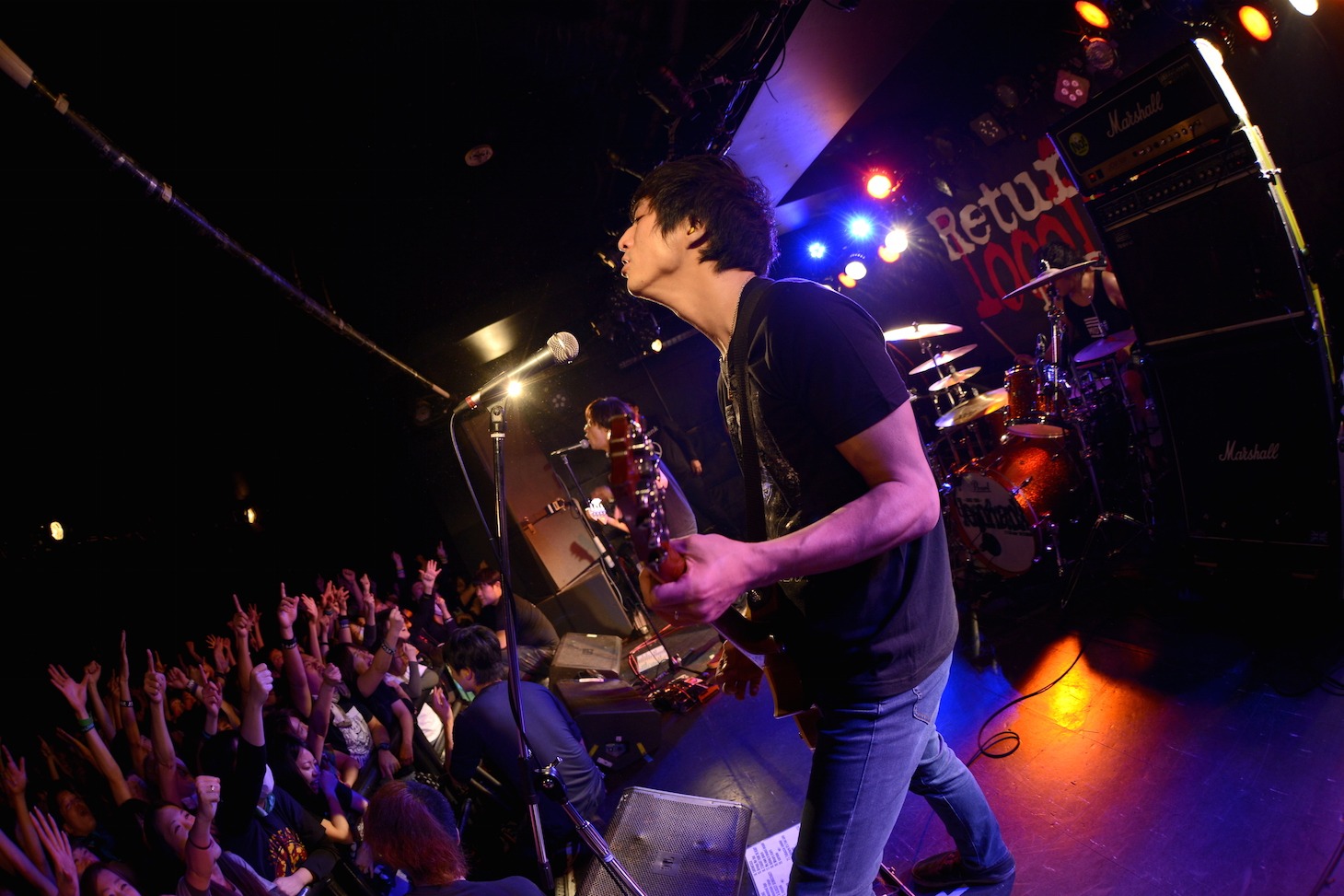 locofrank「"Returning" Tour 2016」東京・新代田FEVER公演の様子。（撮影：半田安政[showcase]）