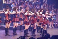 「AKB48単独リクエストアワー セットリストベスト100 2016」2016年1月16日の昼公演の様子。(c)AKS