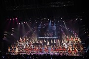 「AKB48単独リクエストアワー セットリストベスト100 2016」2016年1月16日の夜公演の様子。(c)AKS