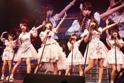 「AKB48単独リクエストアワー セットリストベスト100 2016」2016年1月16日の夜公演の様子。(c)AKS