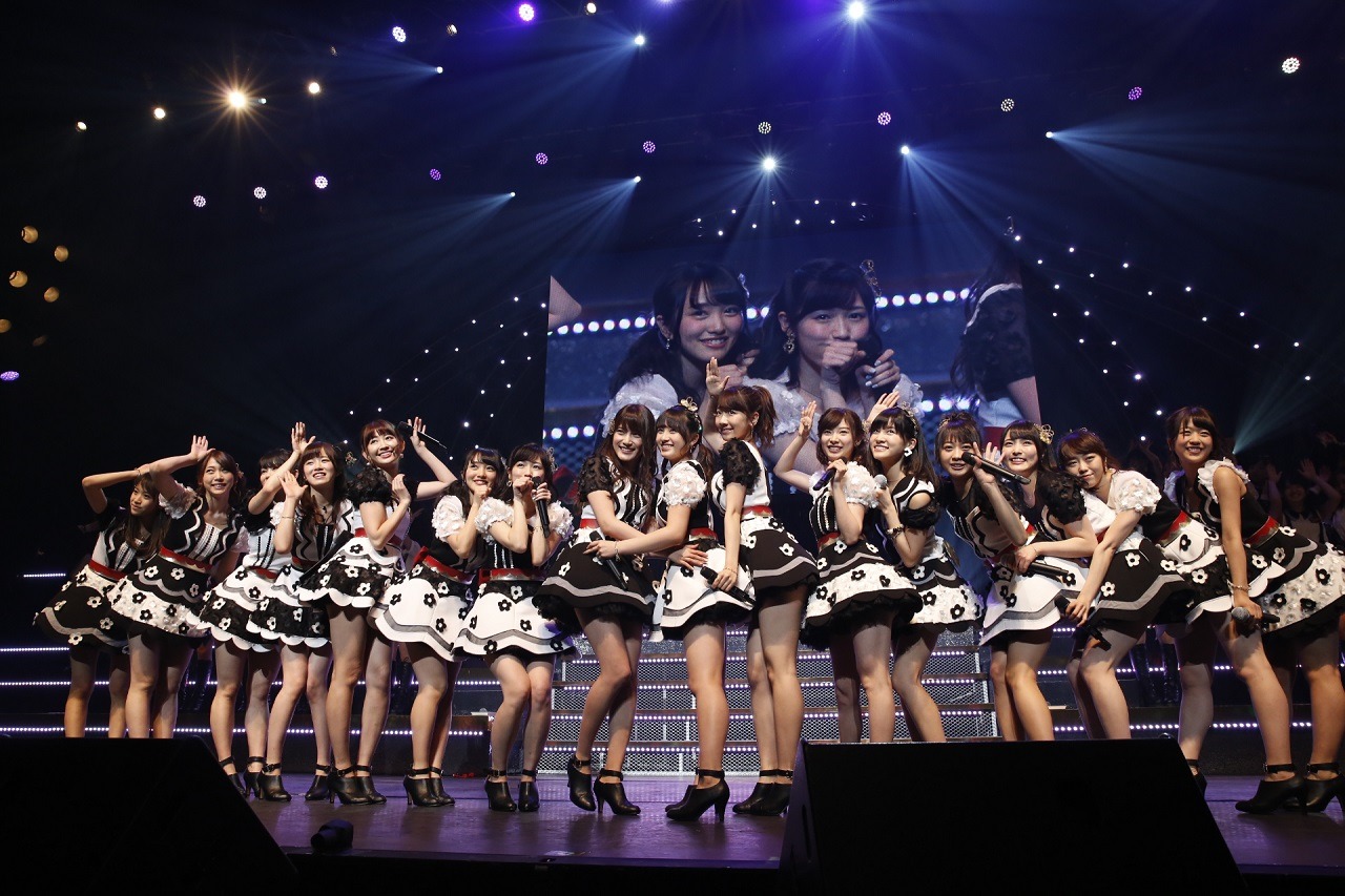 「AKB48単独リクエストアワー セットリストベスト100 2016」2016年1月16日の夜公演の様子。(c)AKS