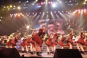 「AKB48単独リクエストアワー セットリストベスト100 2016」2016年1月16日の夜公演の様子。(c)AKS