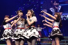 「AKB48単独リクエストアワー セットリストベスト100 2016」2016年1月16日の夜公演の様子。(c)AKS