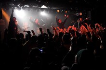 Xmas Eileen （撮影：緒車寿一）