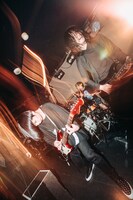 カオティック・スピードキングのライブの様子。（撮影：西槇太一）