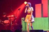 「黒木渚 ONEMAN TOUR 2015『自由律』TOUR FINAL」の様子。（Photo by Rui Hashimoto[SOUND SHOOTER]）