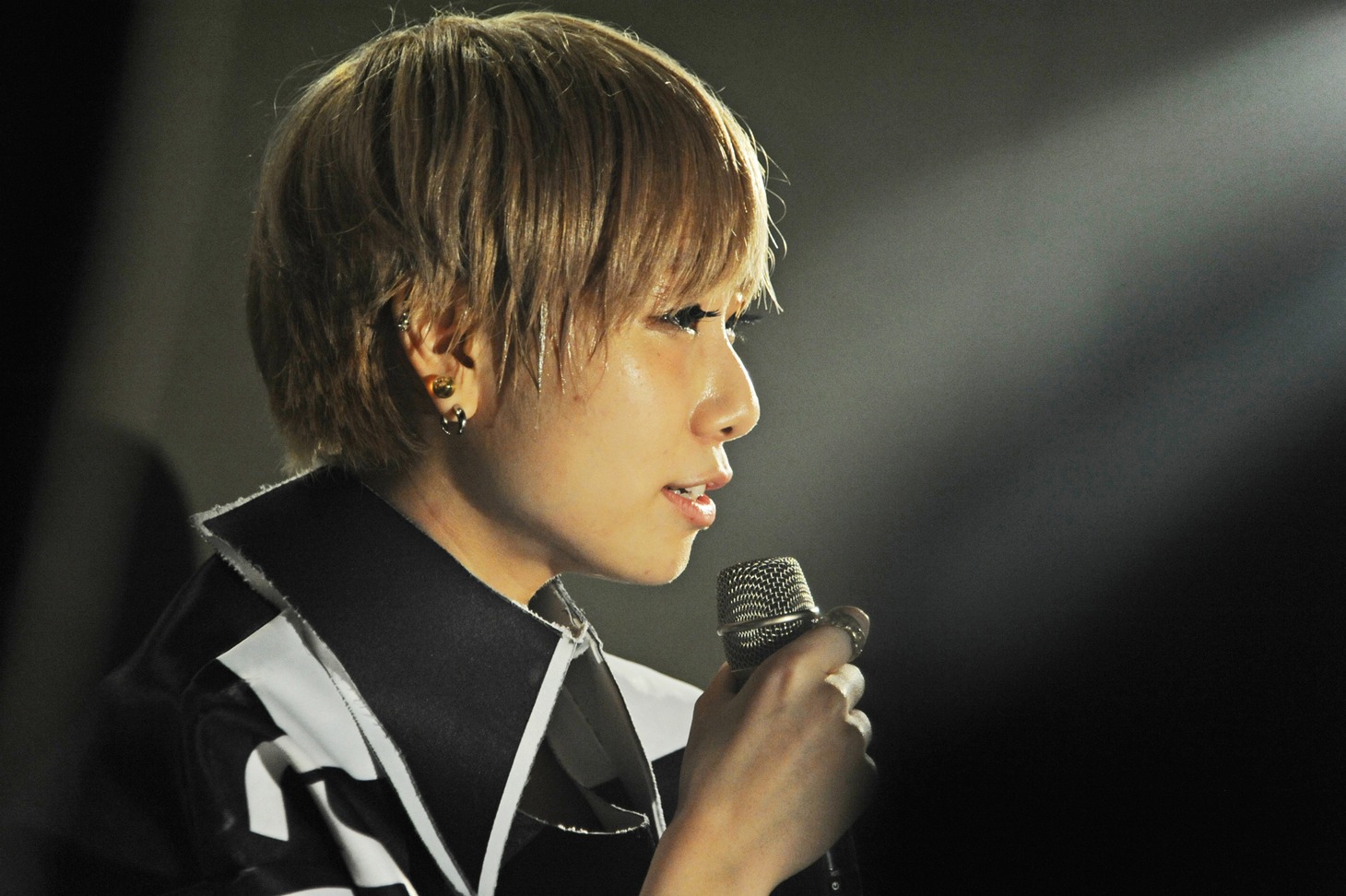 コショージメグミ