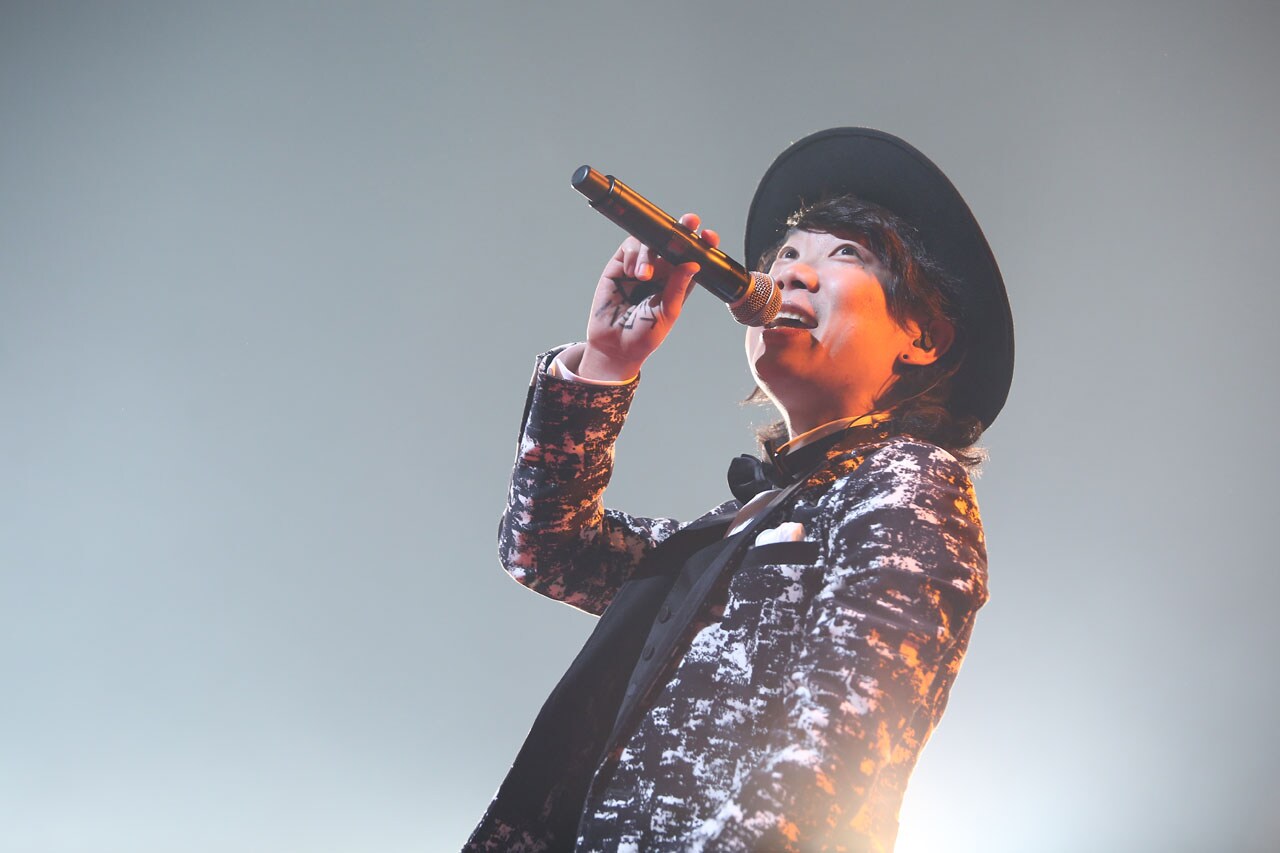 ハジ→（写真提供：EMI Records）