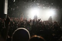 夜の本気ダンス「夜の本気ダンスのワンマン『G-A-SHOW！』」東京・渋谷CLUB QUATTRO公演の様子。（撮影：石崎祥子）