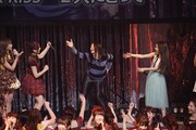 「AKB48単独リクエストアワー セットリストベスト100 2016」1月17日夜公演の様子。(c)AKS