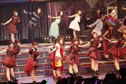 「AKB48単独リクエストアワー セットリストベスト100 2016」1月17日夜公演の様子。(c)AKS