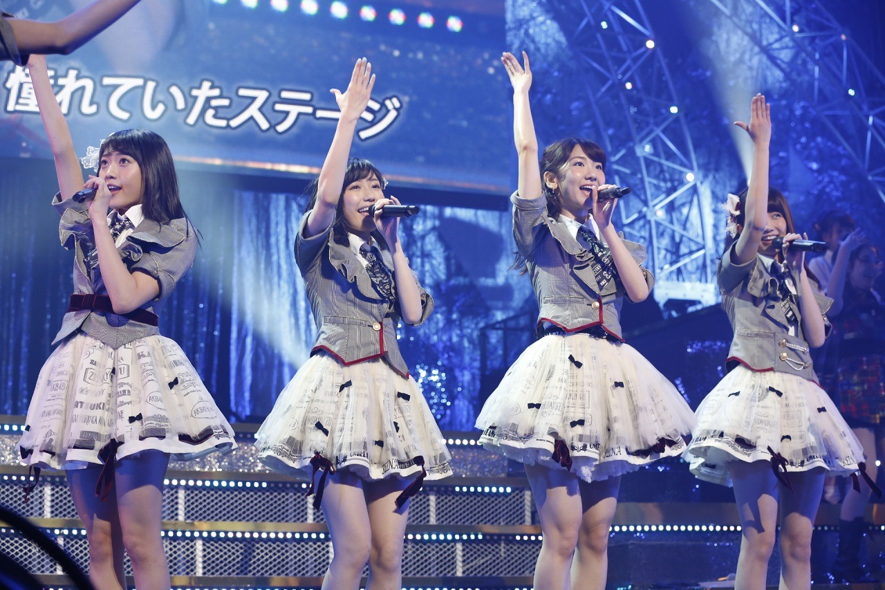 「AKB48単独リクエストアワー セットリストベスト100 2016」1月17日昼公演の様子。(c)AKS