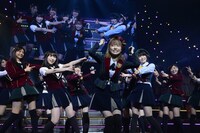 「AKB48単独リクエストアワー セットリストベスト100 2016」1月18日の公演の様子。(c)AKS