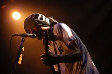 BUZZ THE BEARS「Q TOUR 2015-2016」東京・渋谷CLUB QUATTRO公演の様子。（撮影：桝田哲也）