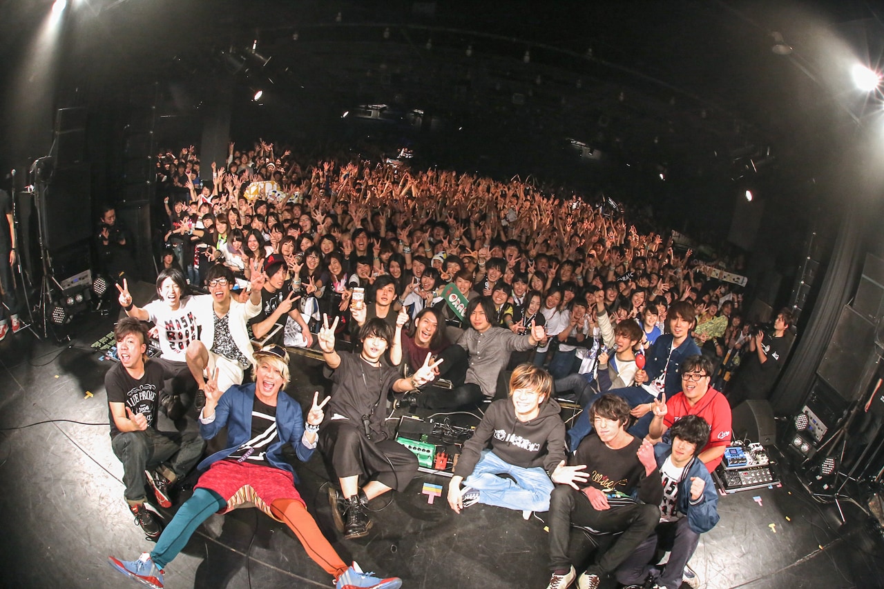 「MASHROOM」でフレデリック、オーラル、テレンが坂本九を歌う