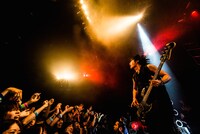 辻村勇太（B）（撮影：浜野カズシ）