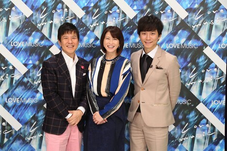 左から関根勤、森高千里、渡部建（アンジャッシュ）。(c)フジテレビ