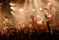 「モノブライト LIVE 2016 bright eyes」東京・渋谷CLUB QUATTRO公演の様子。（撮影：古渓一道）