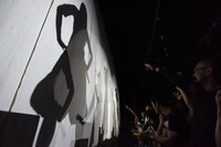 BiSH「IDOL is SHiT」東京・LIQUIDROOM公演のオープニングの様子。