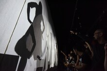 BiSH「IDOL is SHiT」東京・LIQUIDROOM公演のオープニングの様子。